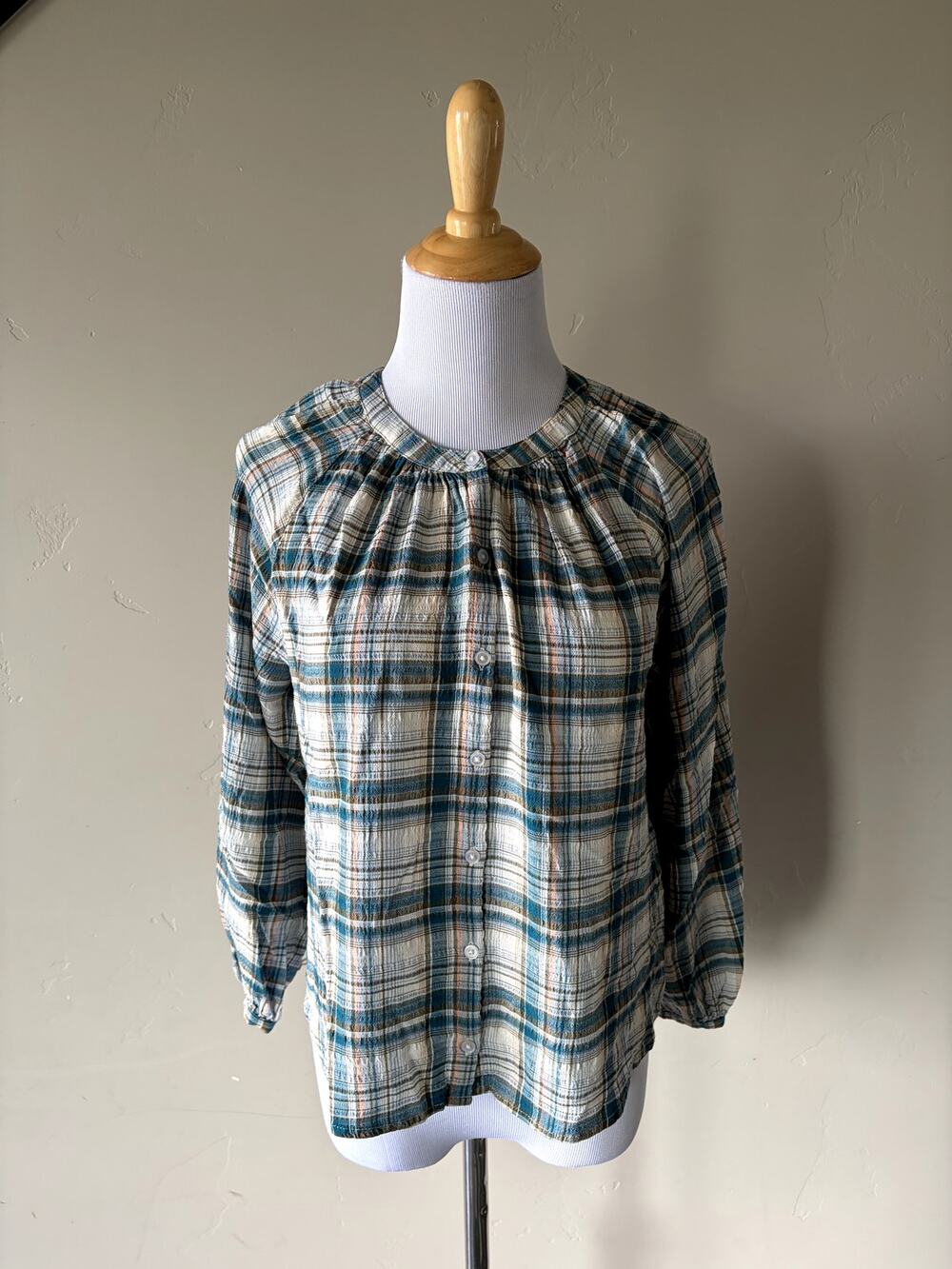 Old Navy Green Plaid Long Sleeved Button Up Blouse Sz XS Teacher Office Casual